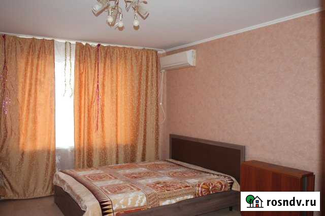 1-комнатная квартира, 40 м², 6/10 эт. в аренду посуточно в Энгельсе Энгельс - изображение 1