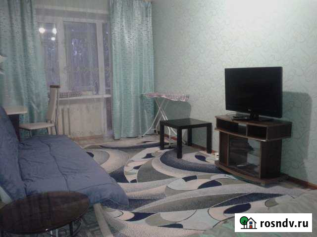 1-комнатная квартира, 35 м², 3/5 эт. в аренду посуточно в Югорске Югорск - изображение 1