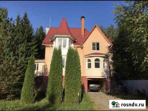 Дом 427 м² на участке 14 сот. на продажу в Калининце Калининец