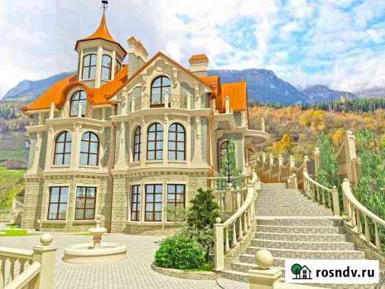 Дом 1200 м² на участке 26 сот. на продажу в Ялте Ялта