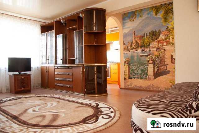 3-комнатная квартира, 65 м², 5/5 эт. в аренду посуточно в Астрахани Астрахань - изображение 1