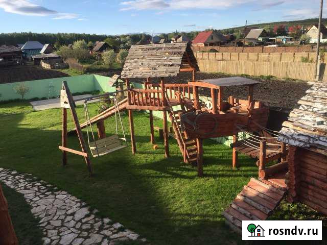 Дом 200 м² на участке 10 сот. в аренду посуточно в Миассе Миасс - изображение 1