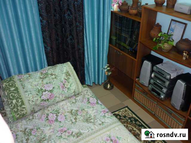 Комната 45 м² в 2-ком. кв., 1/1 эт. в аренду посуточно в Тихорецке Тихорецк - изображение 1