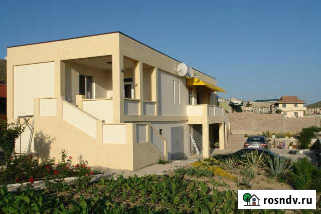 Таунхаус 140 м² на участке 9 сот. в аренду посуточно в Судаке Судак - изображение 1