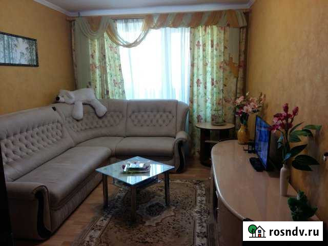 3-комнатная квартира, 60 м², 2/9 эт. в аренду посуточно в Севастополе Севастополь - изображение 1