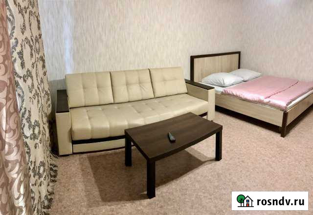 2-комнатная квартира, 73 м², 2/10 эт. в аренду посуточно в Череповце Череповец - изображение 1