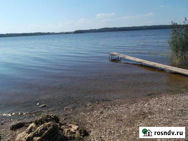 Дом 40 м² на участке 5 сот. в аренду посуточно на Лугах Луга - изображение 1