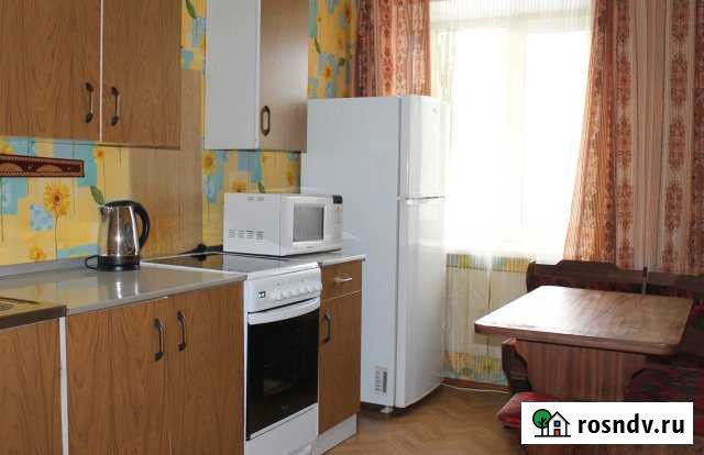 2-комнатная квартира, 60 м², 2/5 эт. в аренду посуточно во Владимире Владимир - изображение 1