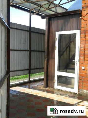 3-комнатная квартира, 60 м², 2/2 эт. в аренду на длительный срок в Славянске-на-Кубани Славянск-на-Кубани - изображение 1