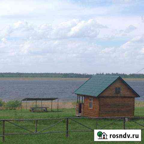 Дом 20 м² на участке 1000 сот. на продажу в Петухово Петухово
