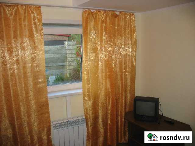 Дом 30 м² на участке 1 сот. в аренду на длительный срок в Новосибирске Новосибирск - изображение 1