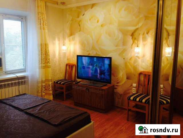 3-комнатная квартира, 76 м², 4/9 эт. в аренду посуточно в Астрахани Астрахань - изображение 1