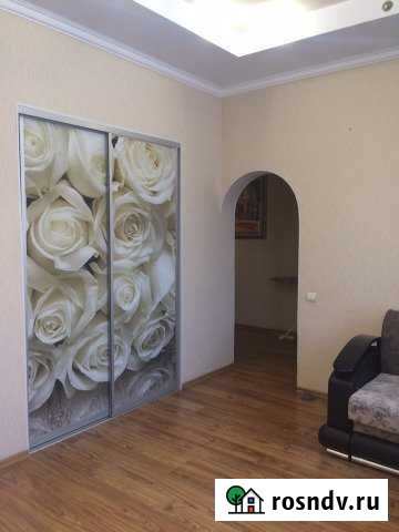 2-комнатная квартира, 55 м², 1/2 эт. в аренду посуточно в Куйбышеве Куйбышев - изображение 1