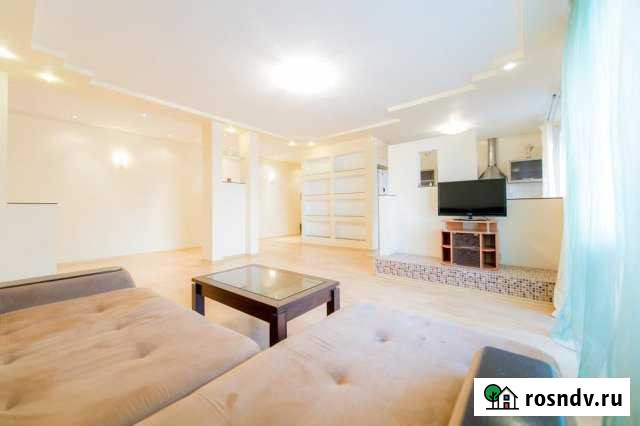 3-комнатная квартира, 105 м², 2/9 эт. в аренду посуточно в Челябинске Челябинск - изображение 1