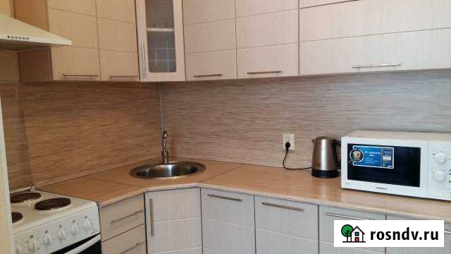 1-комнатная квартира, 35 м², 1/5 эт. в аренду посуточно в Нягани Нягань - изображение 1