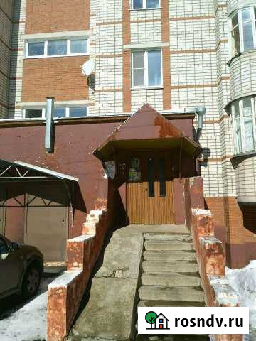 3-комнатная квартира, 61 м², 1/9 эт. на продажу на Вятских Полянах Вятские Поляны - изображение 1