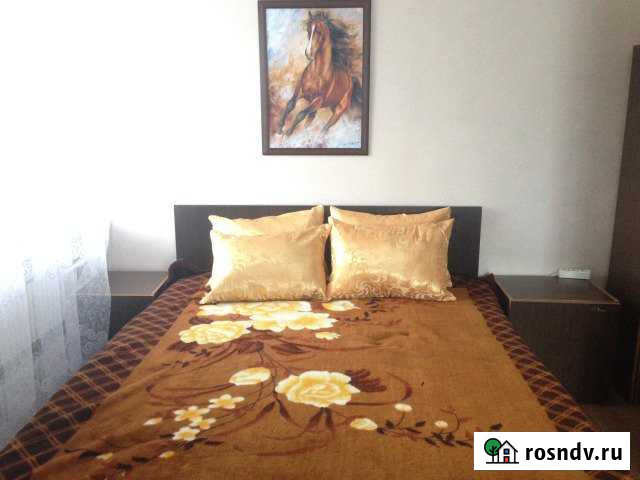 1-комнатная квартира, 35 м², 4/5 эт. в аренду посуточно в Орске Орск - изображение 1