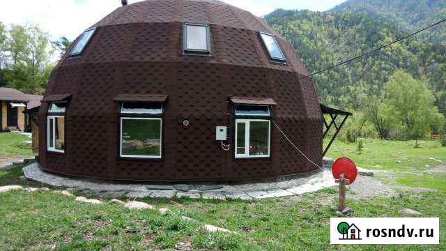 Коттедж 180 м² на участке 42 сот. в аренду посуточно в Горно-Алтайске Горно-Алтайск - изображение 1