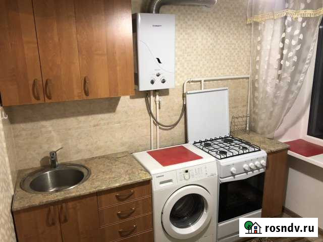 1-комнатная квартира, 33 м², 4/5 эт. в аренду посуточно в Шахтах Шахты - изображение 1