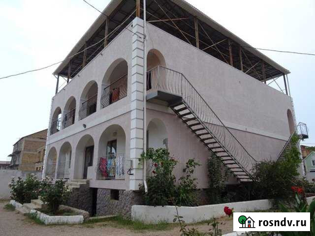 Комната 20 м² в 1-ком. кв., 1/2 эт. в аренду посуточно в Саках Саки - изображение 1