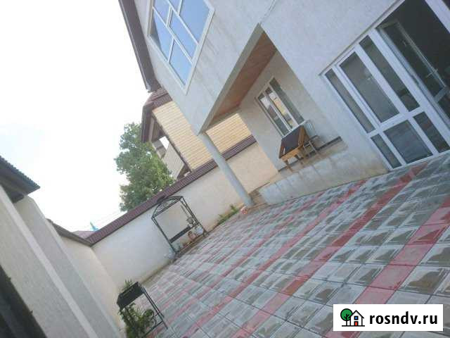 Коттедж 300 м² на участке 4 сот. на продажу в Махачкале Махачкала - изображение 1