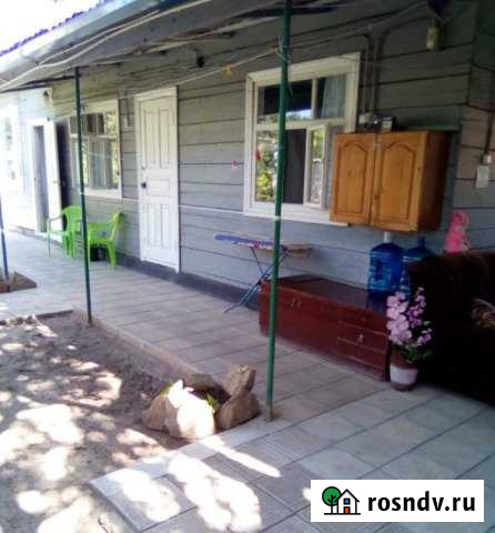 Комната 12 м² в 2-ком. кв., 1/1 эт. в аренду посуточно в Приморско-Ахтарске Приморско-Ахтарск - изображение 1