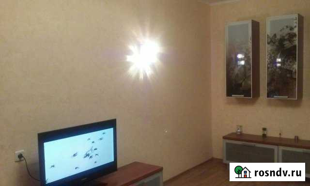 2-комнатная квартира, 60 м², 3/10 эт. в аренду посуточно в Нижнекамске Нижнекамск - изображение 1