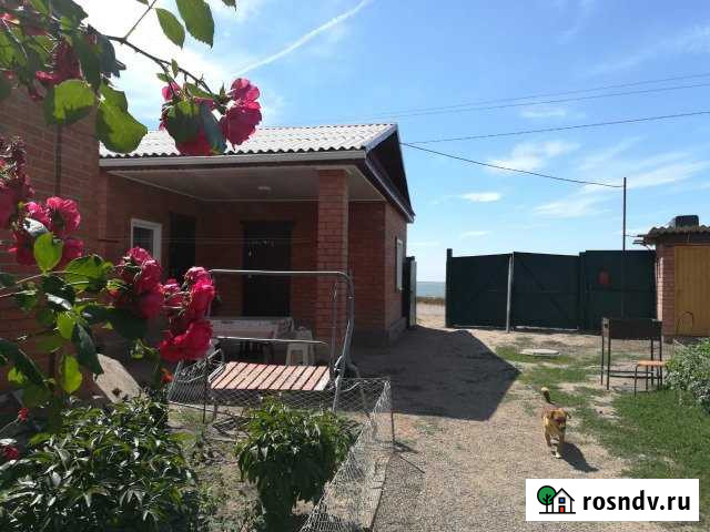 Комната 20 м² в 2-ком. кв., 1/1 эт. в аренду посуточно в Приморско-Ахтарске Приморско-Ахтарск - изображение 1