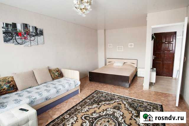 1-комнатная квартира, 35 м², 3/14 эт. в аренду посуточно в Волгодонске Волгодонск - изображение 1