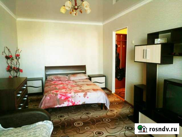 1-комнатная квартира, 35 м², 4/5 эт. в аренду посуточно в Кропоткине Кропоткин - изображение 1