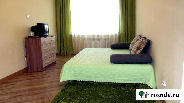 1-комнатная квартира, 37 м², 14/14 эт. в аренду посуточно в Энгельсе Энгельс - изображение 1