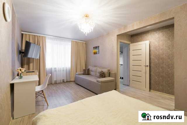 1-комнатная квартира, 40 м², 1/5 эт. в аренду посуточно в Дзержинске Дзержинск - изображение 1