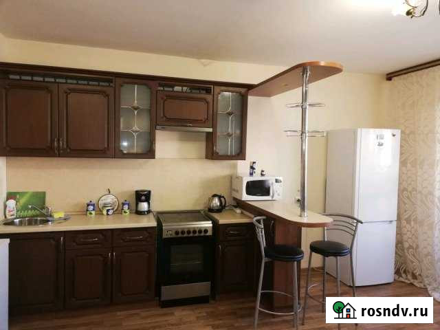 3-комнатная квартира, 85 м², 7/18 эт. в аренду посуточно в Челябинске Челябинск - изображение 1