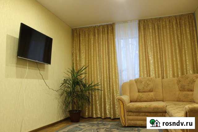 3-комнатная квартира, 65 м², 2/9 эт. в аренду посуточно в Набережных Челнах Набережные Челны - изображение 1