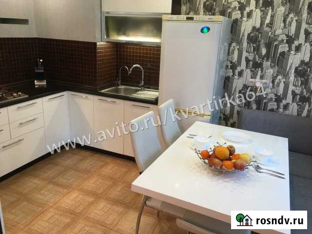 3-комнатная квартира, 66 м², 1/9 эт. в аренду посуточно в Балаково Балаково - изображение 1