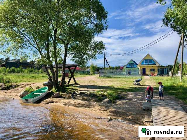 Коттедж 110 м² на участке 65 сот. в аренду посуточно на Лугах Луга - изображение 1