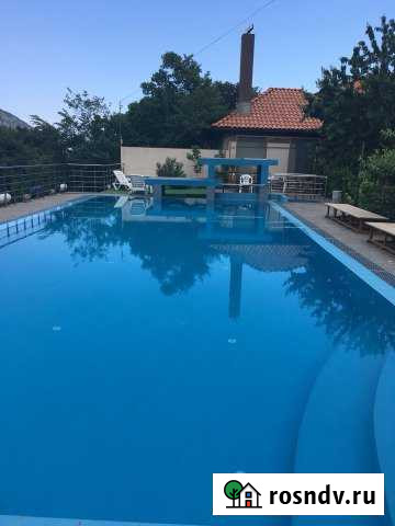 Квартира-студия, 32 м², 1/4 эт. в аренду на длительный срок в Ялте Ялта - изображение 1