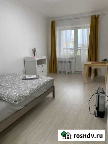 4-комнатная квартира, 82 м², 4/21 эт. в аренду посуточно в Чебоксарах Чебоксары - изображение 1