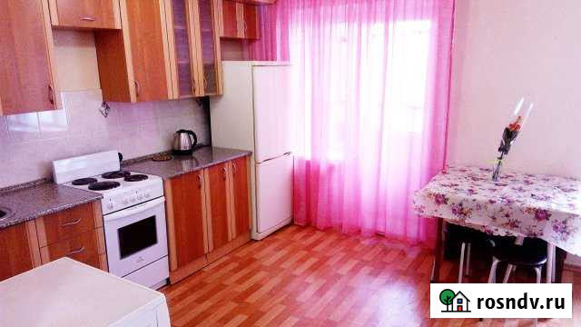 1-комнатная квартира, 43 м², 2/9 эт. в аренду посуточно в Нижнекамске Нижнекамск - изображение 1