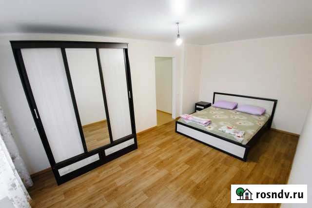2-комнатная квартира, 56 м², 1/5 эт. в аренду посуточно в Бугуруслане Бугуруслан - изображение 1