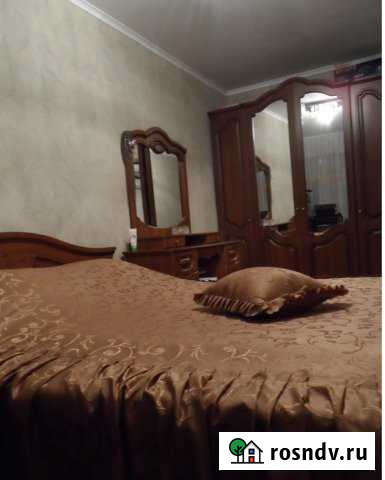 1-комнатная квартира, 38 м², 2/5 эт. в аренду посуточно в Шахтах Шахты - изображение 1