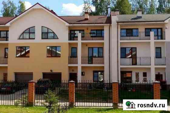 Таунхаус 298.2 м² на участке 4 сот. на продажу в Лобне Лобня