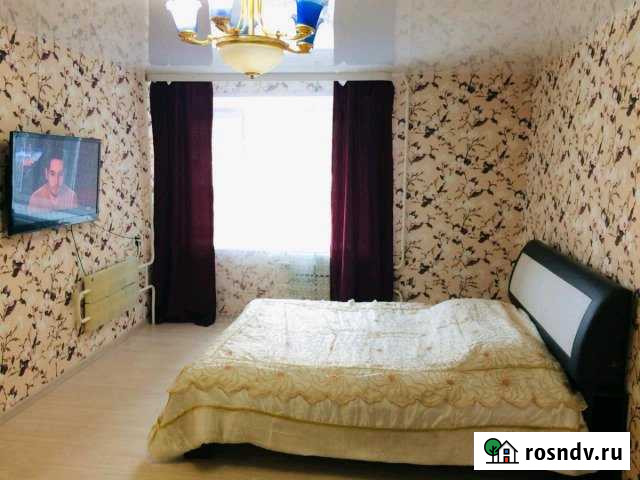 1-комнатная квартира, 40 м², 4/9 эт. в аренду посуточно в Воткинске Воткинск - изображение 1