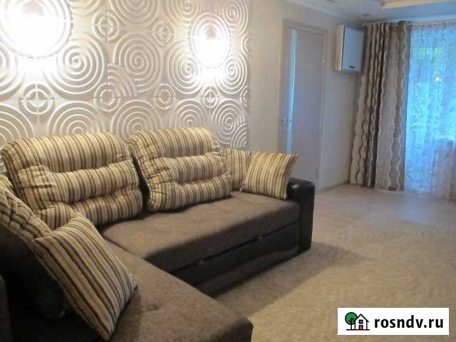 2-комнатная квартира, 42 м², 2/5 эт. в аренду посуточно в Комсомольске-на-Амуре Комсомольск-на-Амуре - изображение 1