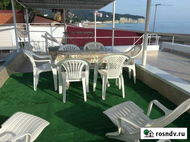 Коттедж 60 м² на участке 1 сот. в аренду посуточно в Дивноморском Дивноморское - изображение 1