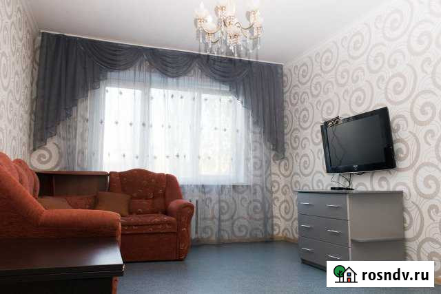 3-комнатная квартира, 70 м², 2/9 эт. в аренду посуточно в Балаково Балаково - изображение 1