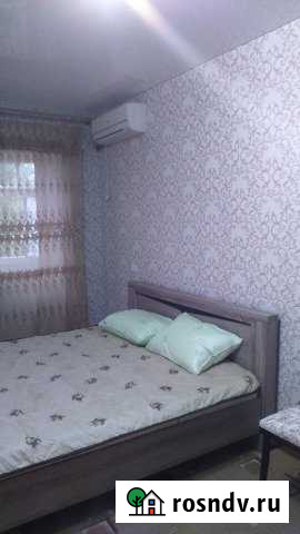 1-комнатная квартира, 37 м², 3/5 эт. в аренду посуточно в Сальске Сальск - изображение 1