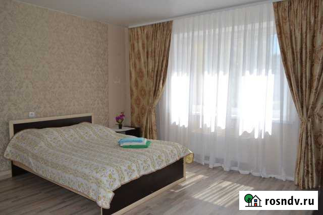 1-комнатная квартира, 45 м², 3/10 эт. в аренду посуточно в Нягани Нягань - изображение 1