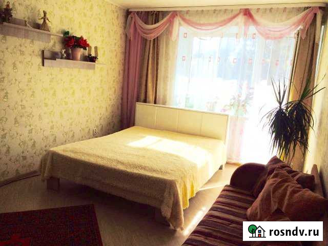 1-комнатная квартира, 33 м², 3/5 эт. в аренду посуточно в Сарапуле Сарапул - изображение 1