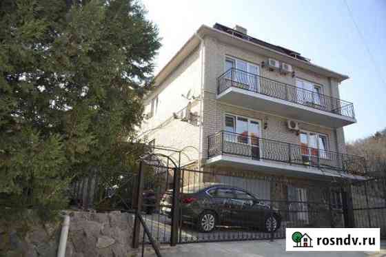 Комната 25 м² в 5-ком. кв., 2/2 эт. в аренду посуточно в Алупке Алупка